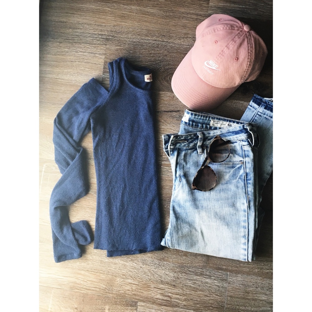 Cold Shoulder Long Sleeve Blue Shirt - Hollister